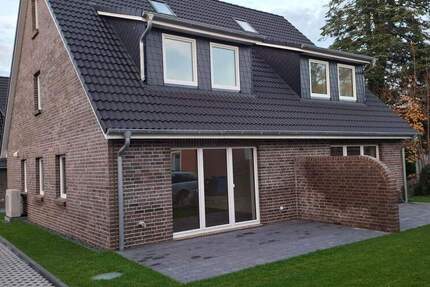 Haus Quickborn - 5 Zimmer, 127 m&sup2;, 2.090&euro; | Angebot:23952100