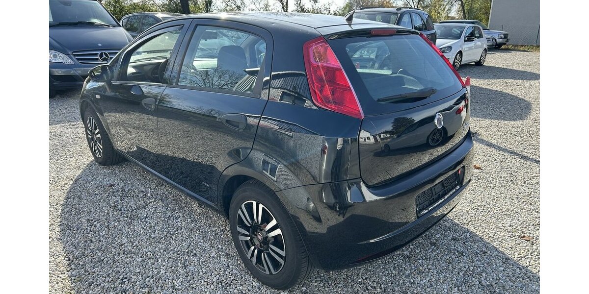 Fiat Grande Punto 1.4i 8V Active Klima Euro4 139.200 km 2.200 &euro; Altdorf 84032