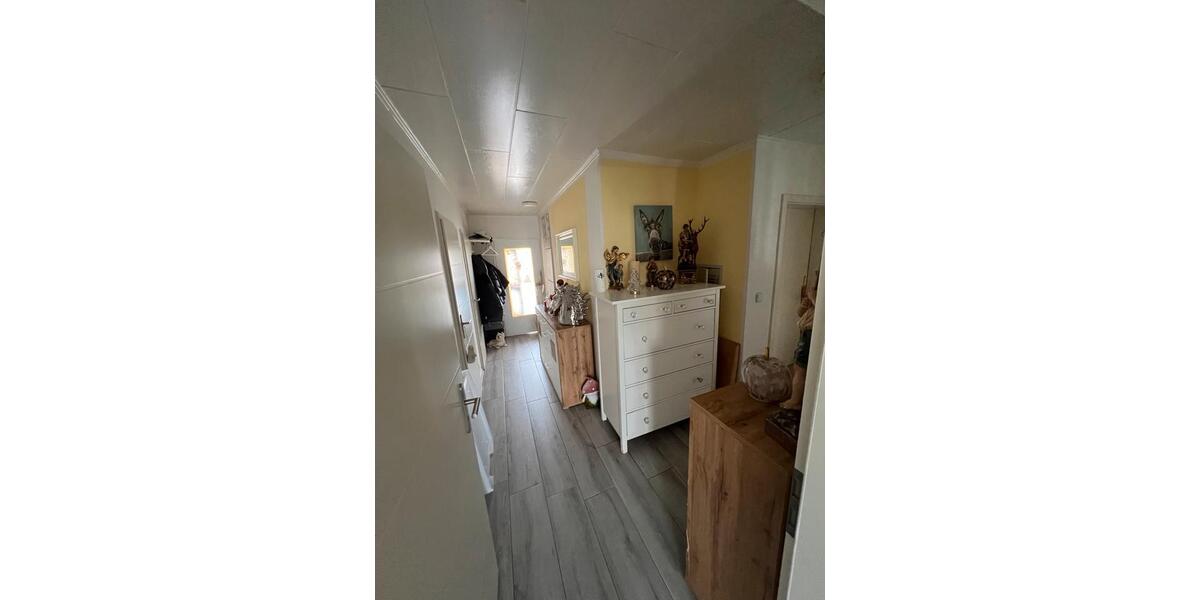 Erdgeschoßwohnung Enger - 3 Zimmer, 96 m&sup2;, 850&euro; | Angebot:26652911