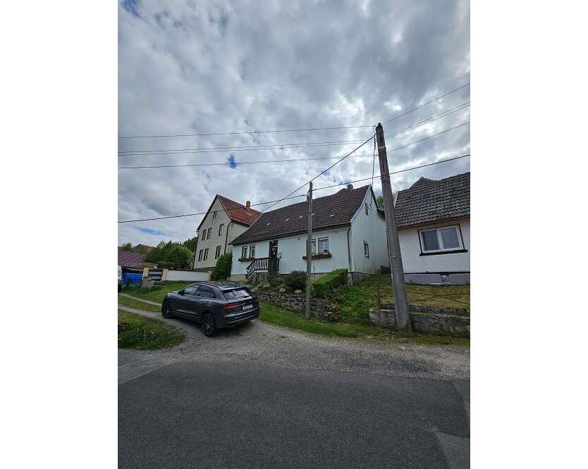 Haus zum Kaufen in Holzthaleben 35.000 € 75 m²