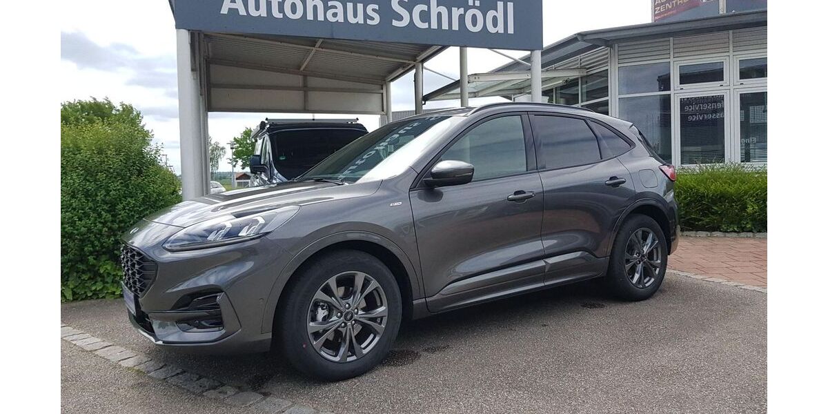 Ford Kuga 10.000 km 27.990 &euro; Schönhofen und Neutraubling 93152