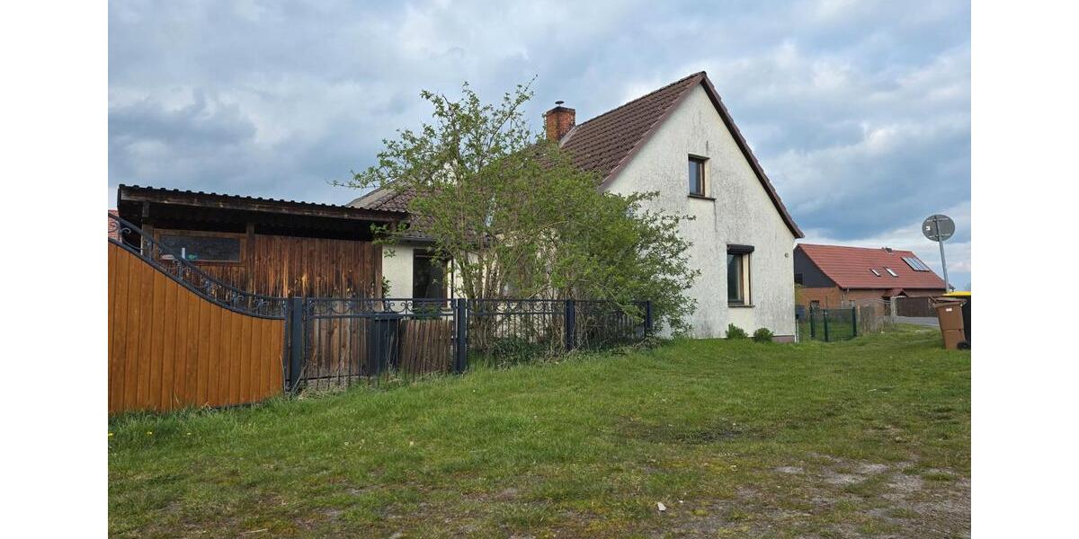 Einfamilienhaus Schönhausen (Elbe) - 5 Zimmer, 105 m&sup2;, 850&euro; | Angebot:26326534