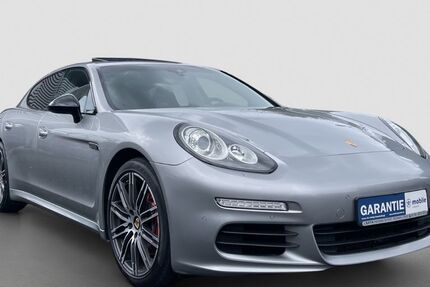 Porsche Panamera 168.000 km 27.790 &euro; Mülheim a.d. Ruhr 45476