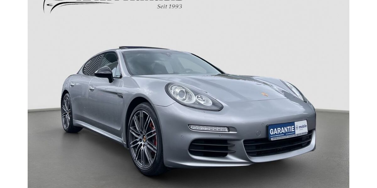 Porsche Panamera 168.000 km 27.790 &euro; Mülheim a.d. Ruhr 45476