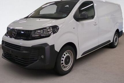 Opel Vivaro 34.458 km 24.680 € Kelheim 93309