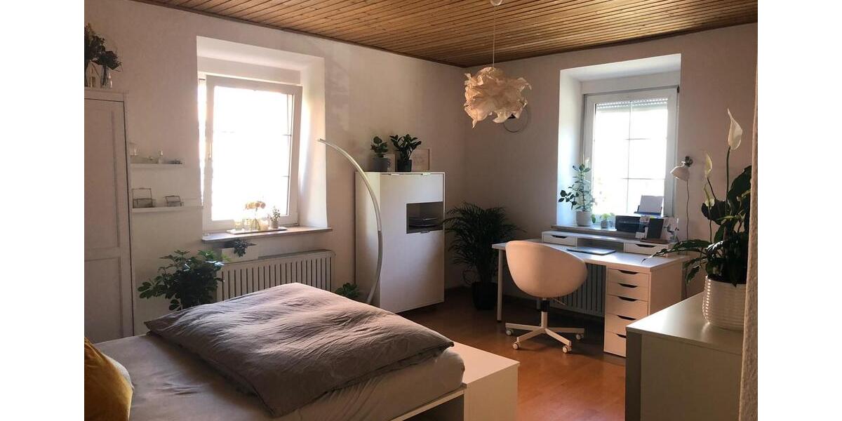 Erdgeschoßwohnung Augsburg Pfersee - 3 Zimmer, 80 m&sup2;, 1.650&euro; | Angebot:24802550