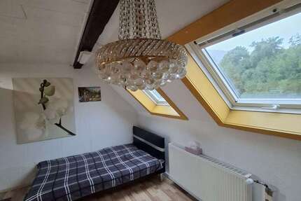 Haus zum Kaufen in Baiersbronn 298.000 € 175 m² 9 zimmer