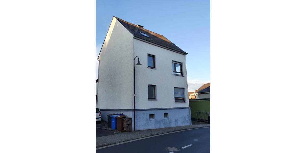 Einfamilienhaus Limburg an der Lahn - 5 Zimmer, 160 m&sup2;, 420.000&euro; | Angebot:27004767