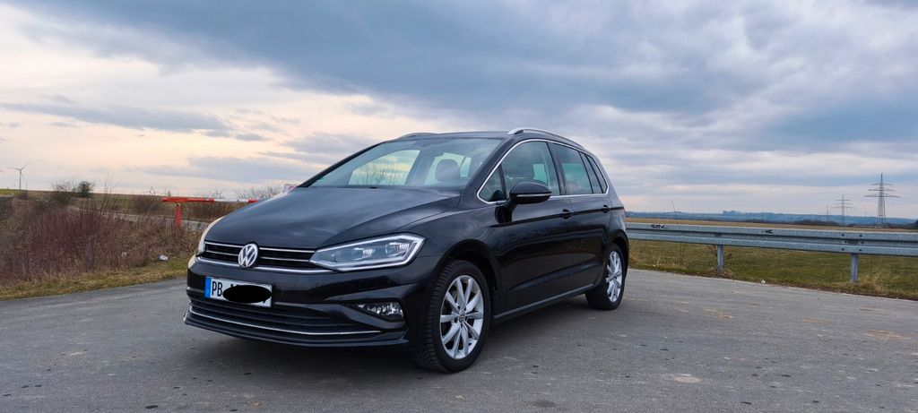 VW Golf Sportsvan 103.000 km 13.200 &euro; Paderborn 33102