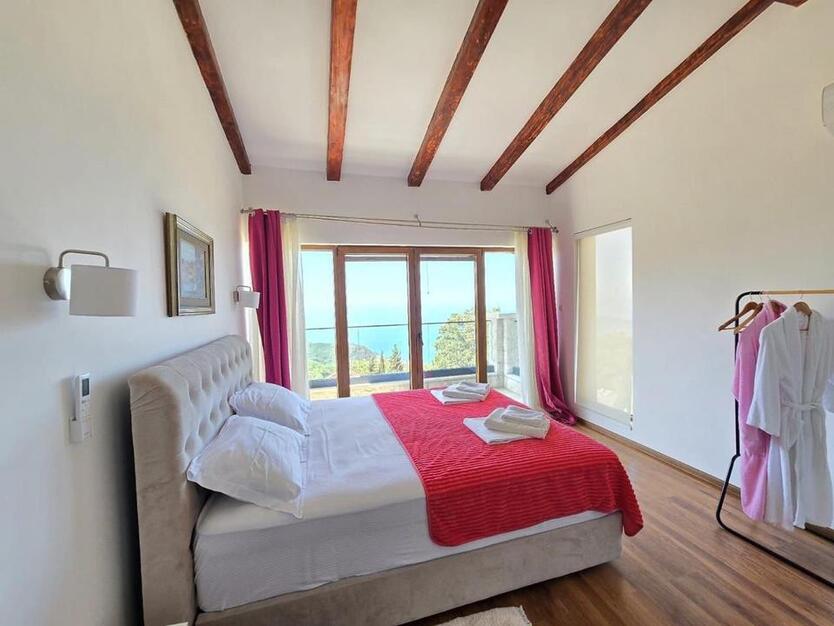 2 Traumvillen in Montenegro