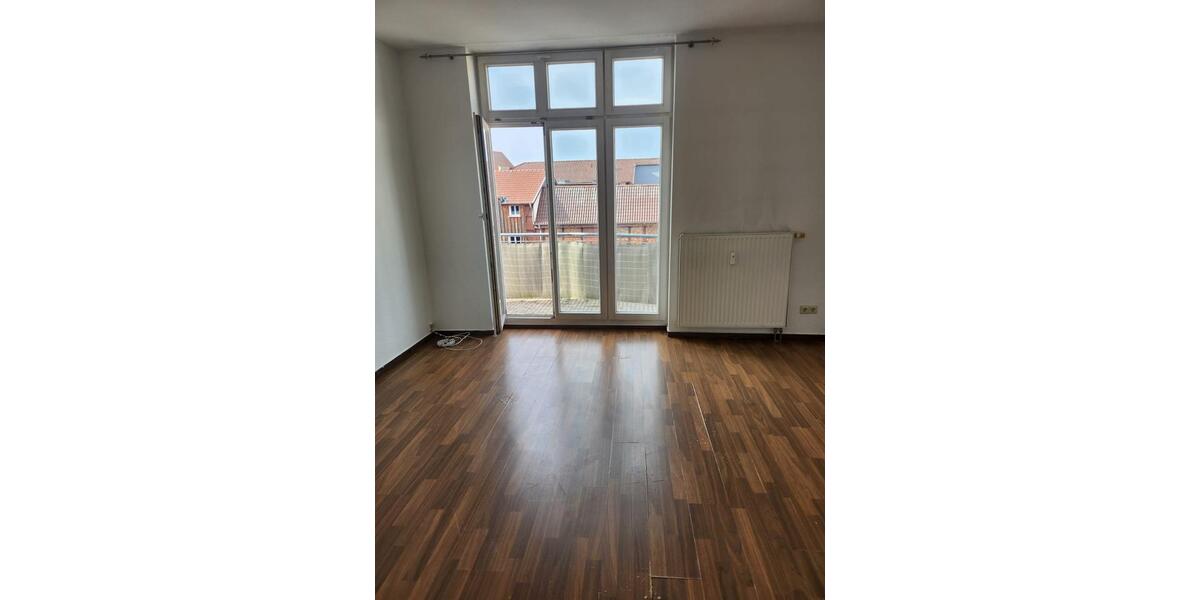 Etagenwohnung Güstrow - 3 Zimmer, 90 m&sup2;, 720&euro; | Angebot:25540732