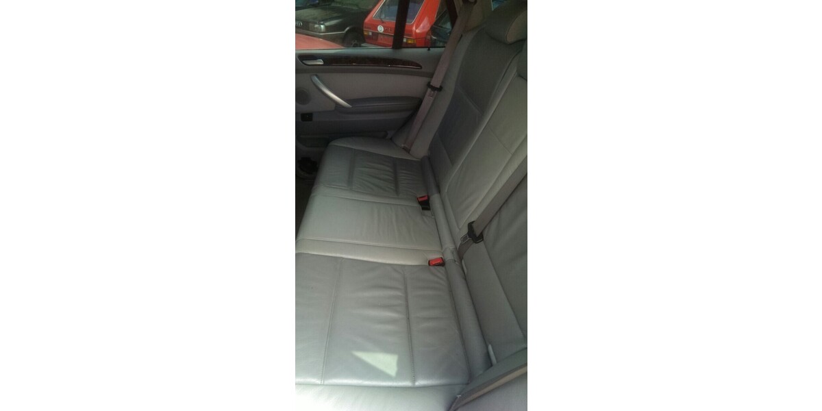 BMW X5 180.000 km 4.350 € Bad Sassendorf 59505