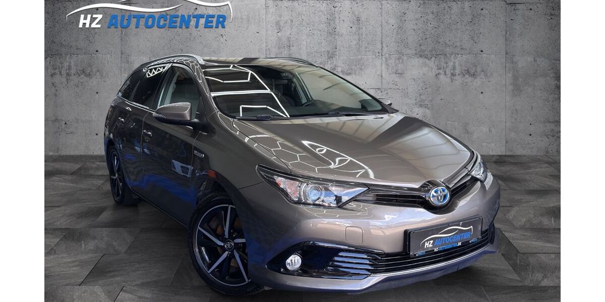 Toyota Auris 144.000 km 14.999 &euro; March 79232