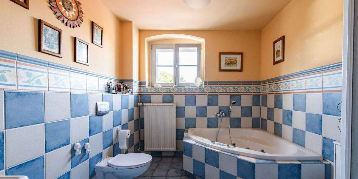 Stadthaus mit 3 Wohneinheiten & 1 GewerbeRestaurant in Gransee 1 zimmer