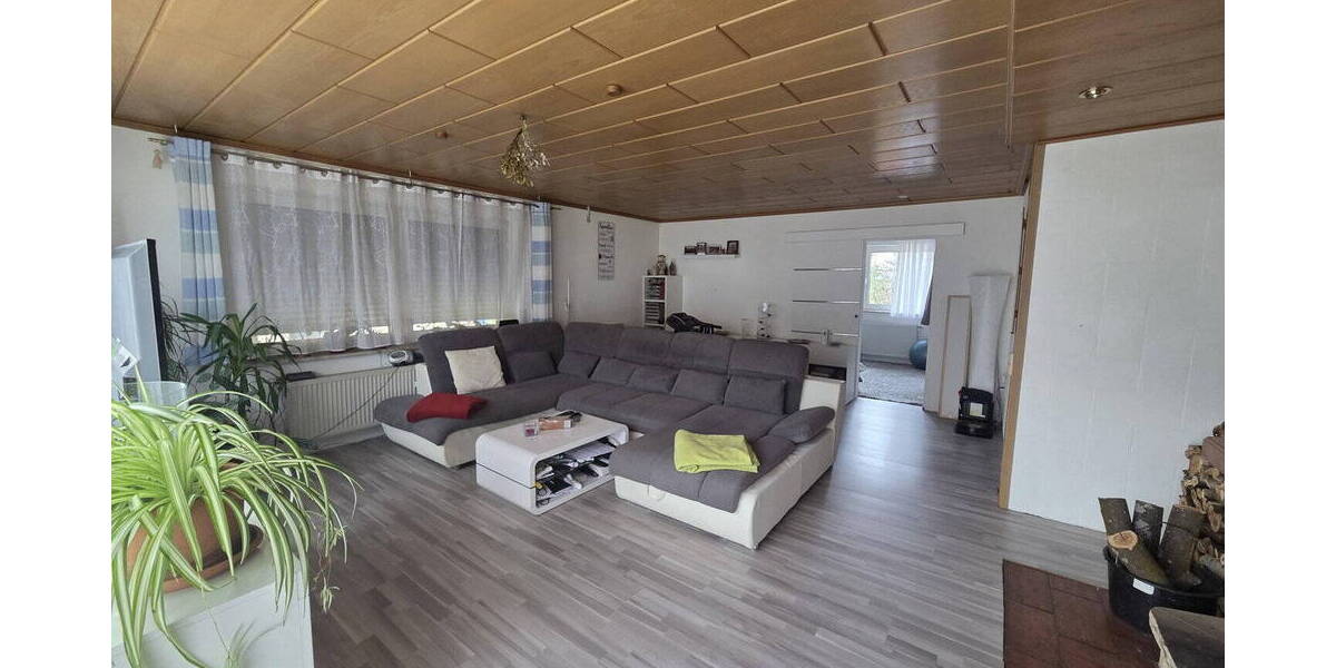 Einfamilienhaus Arzberg - 7 Zimmer, 224 m&sup2;, 385.000&euro; | Angebot:26014155