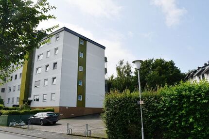 Gepflegte Eigentumswohnung mit Balkon und Garage und Aufzug