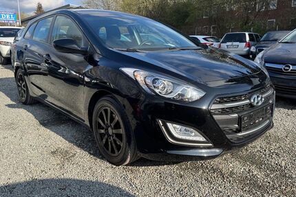 Hyundai i30 186.000 km 5.999 &euro; Kiel 24146