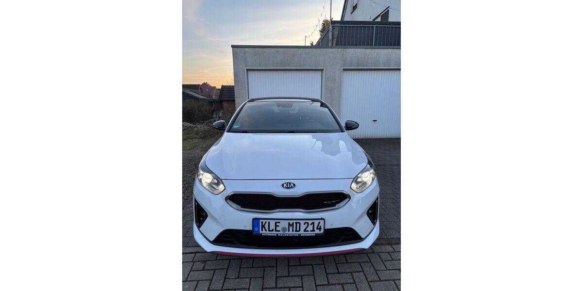 Kia pro ceed / ProCeed 87.000 km 20.500 &euro; Rees 46459
