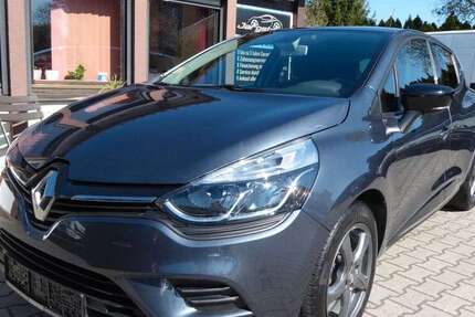 Renault Clio 76.000 km 9.850 &euro; Weißwasser 02943