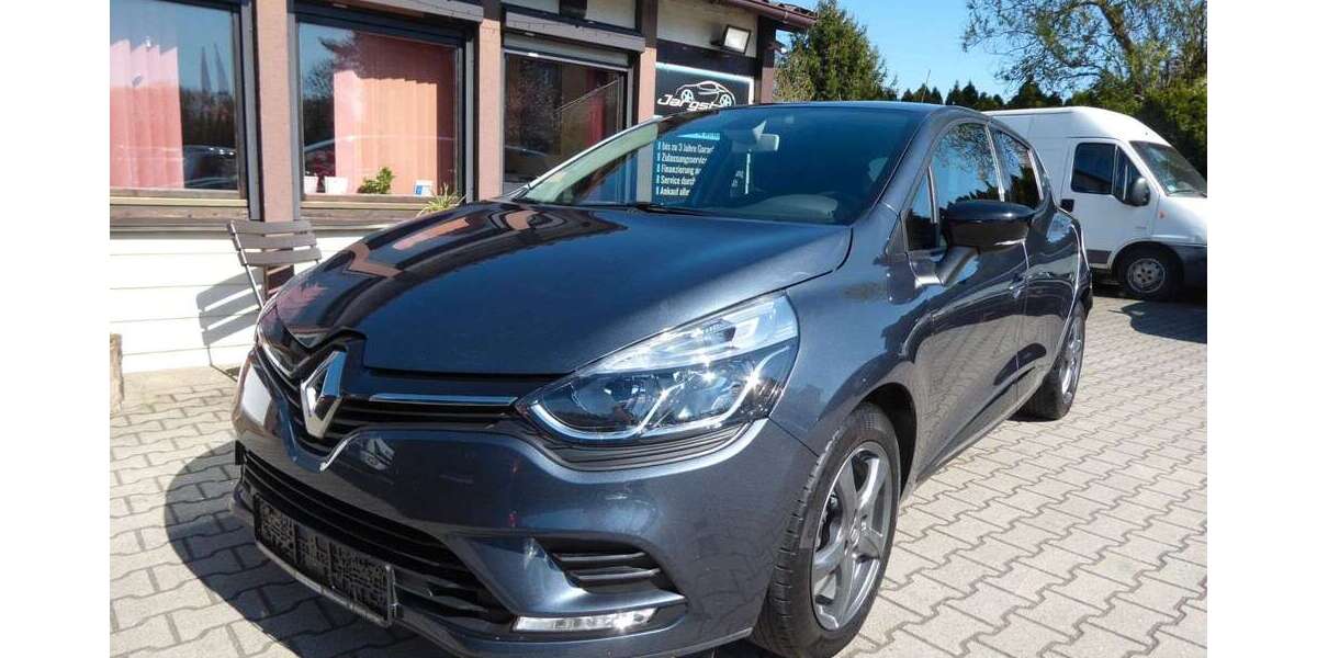 Renault Clio 76.000 km 9.850 &euro; Weißwasser 02943