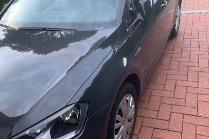 VW Golf 72.500 km 9.900 &euro; Minden 32425