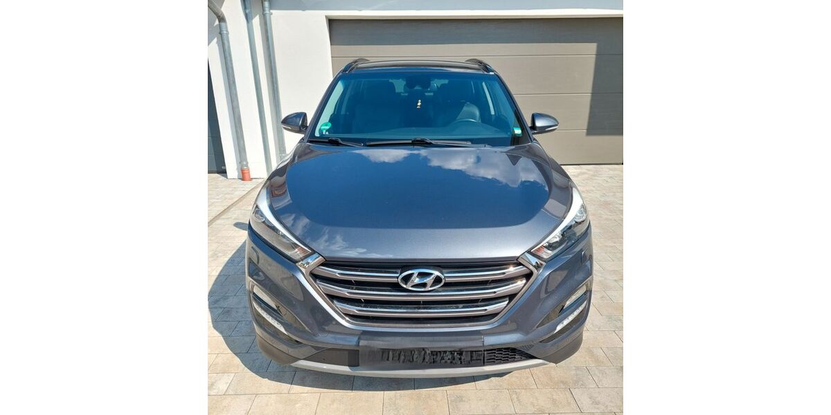Hyundai TUCSON 73.500 km 14.400 &euro; Regenstauf 93128