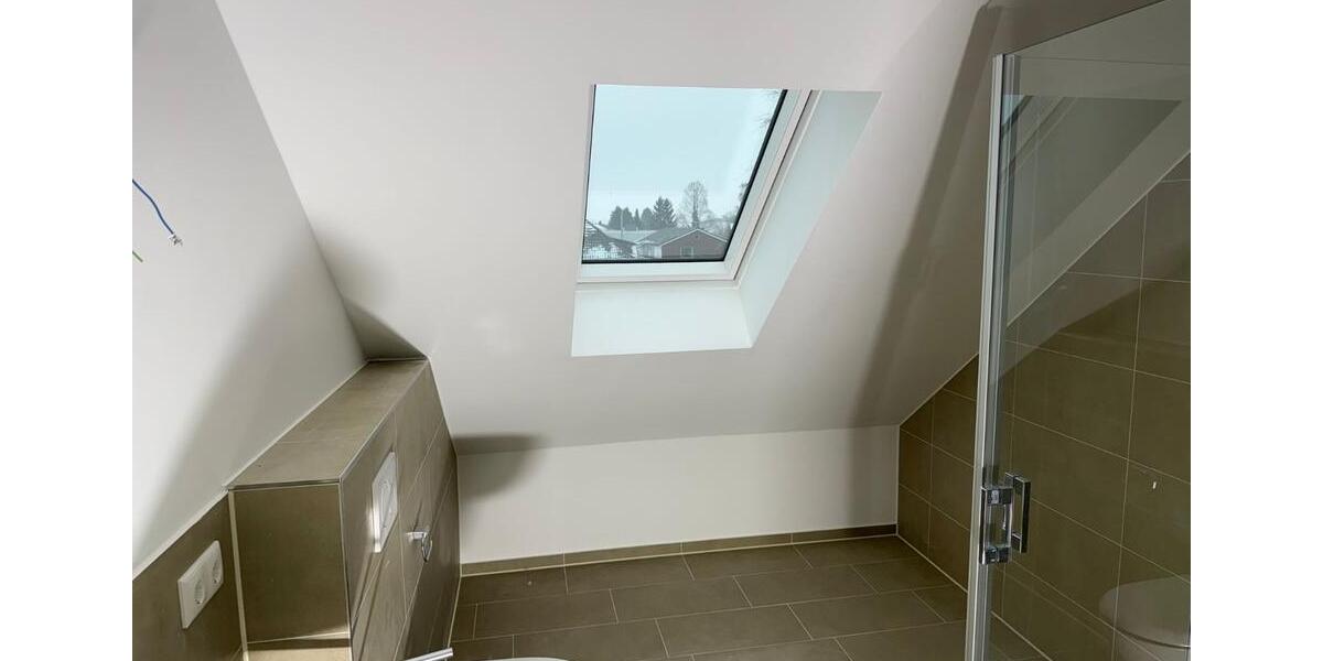 Dachgeschoßwohnung Henstedt-Ulzburg Ulzburg - 2.5 Zimmer, 63 m&sup2;, 945&euro; | Angebot:24817046