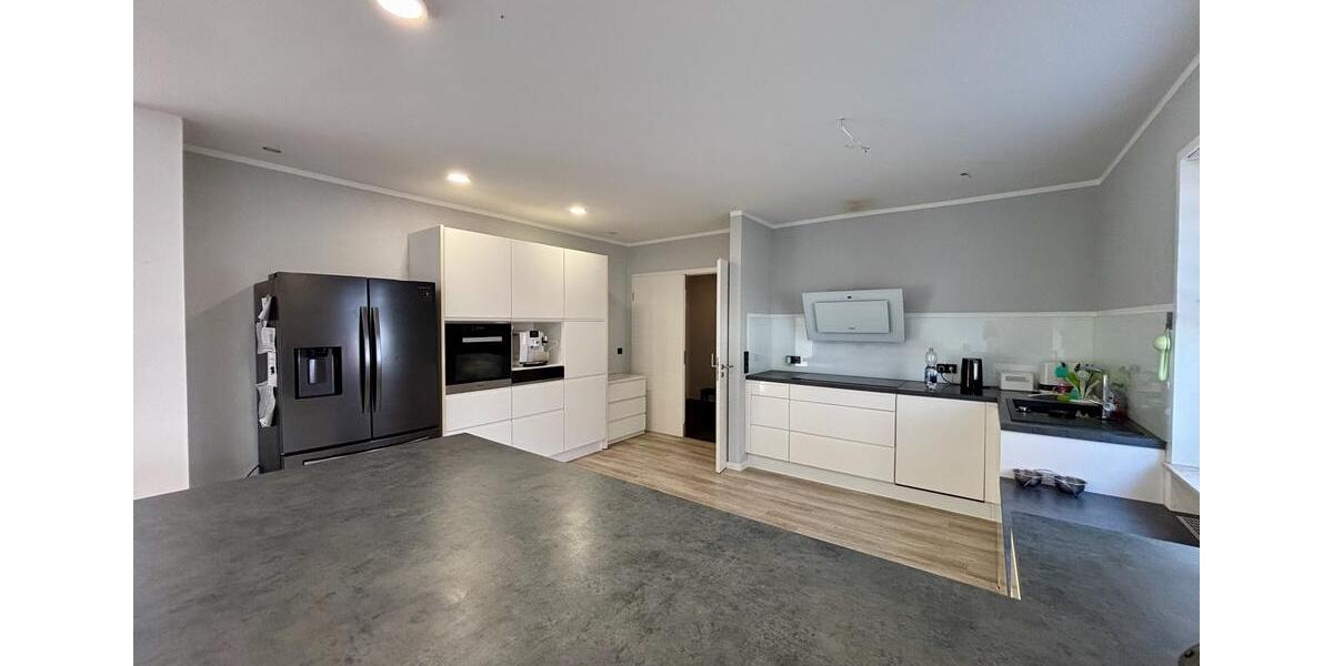 Bungalow Hohenstein - 8 Zimmer, 368 m&sup2;, 2.500&euro; | Angebot:25839146