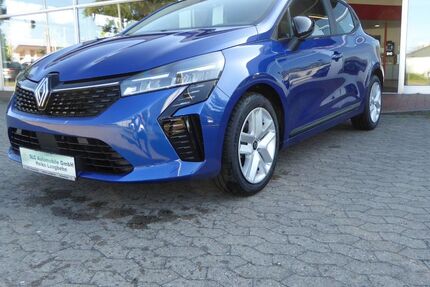 Renault Clio 29.700 km 16.450 &euro; Hemmoor 21745