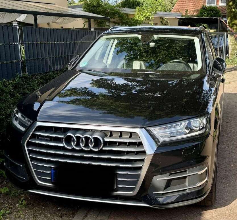 Q7