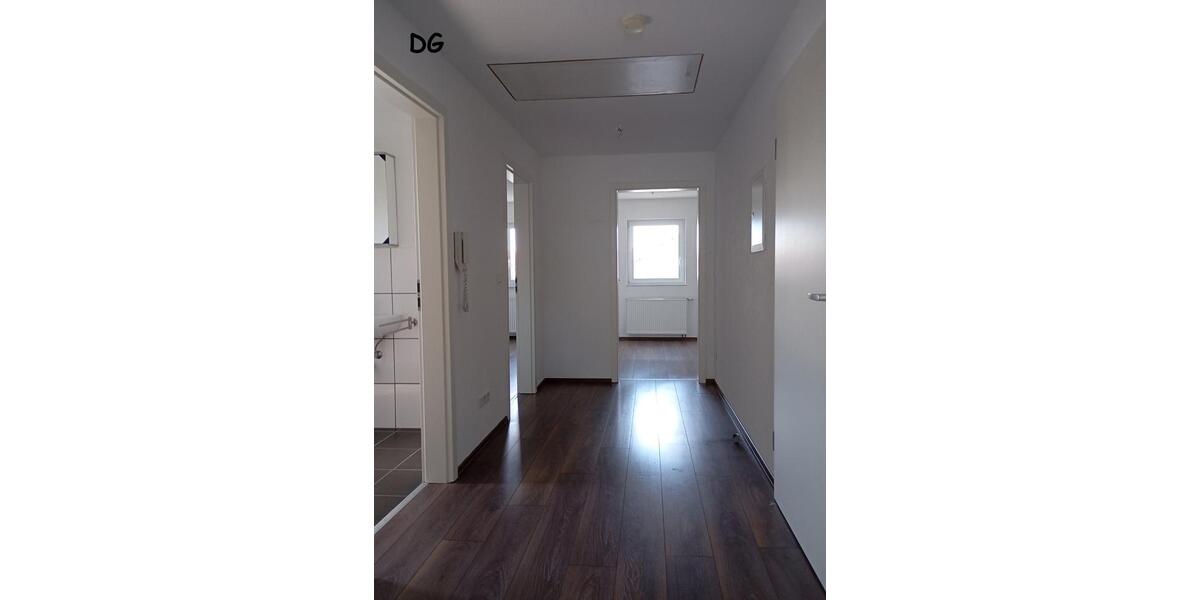 Dachgeschoßwohnung Trossingen - 3 Zimmer, 63 m&sup2;, 650&euro; | Angebot:25570918