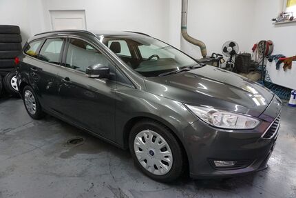 Ford Focus 151.338 km 7.990 &euro; Cottbus 03042