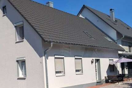 Haus zum Kaufen in Rheinau 490.000 € 238 m² 8 zimmer
