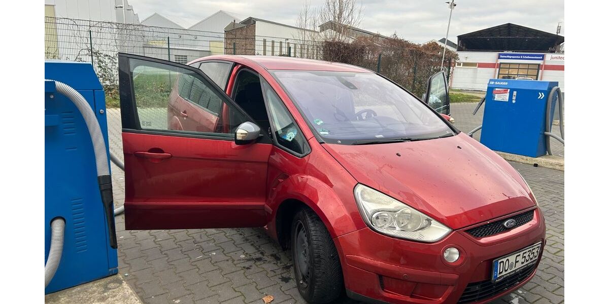 Ford S-Max 285.000 km 1.800 &euro; Dortmund 44309