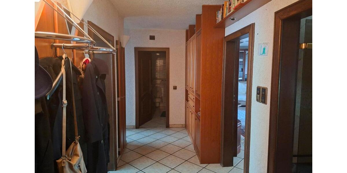 Etagenwohnung Quierschied - 3 Zimmer, 95 m&sup2;, 149.000&euro; | Angebot:27116698