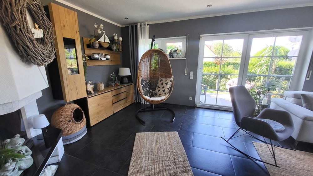 moderne DHH mit Einliegerwohnung im 