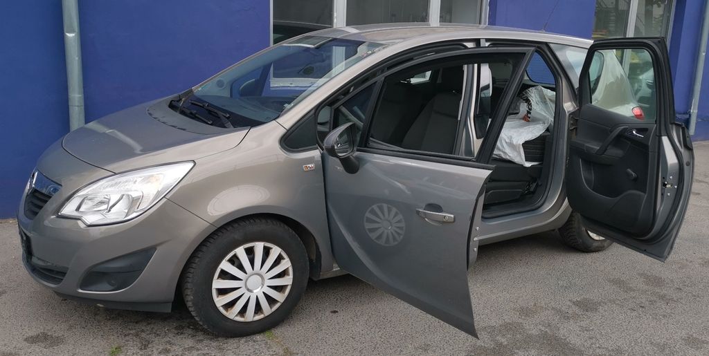 Opel Meriva 110.000 km 3.499 &euro; Berlin 13405