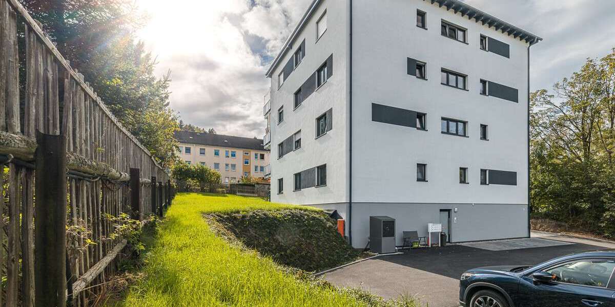 Wohnung zum Kaufen in Aue-Bad Schlema 249.000 € 87.08 m² 4 zimmer