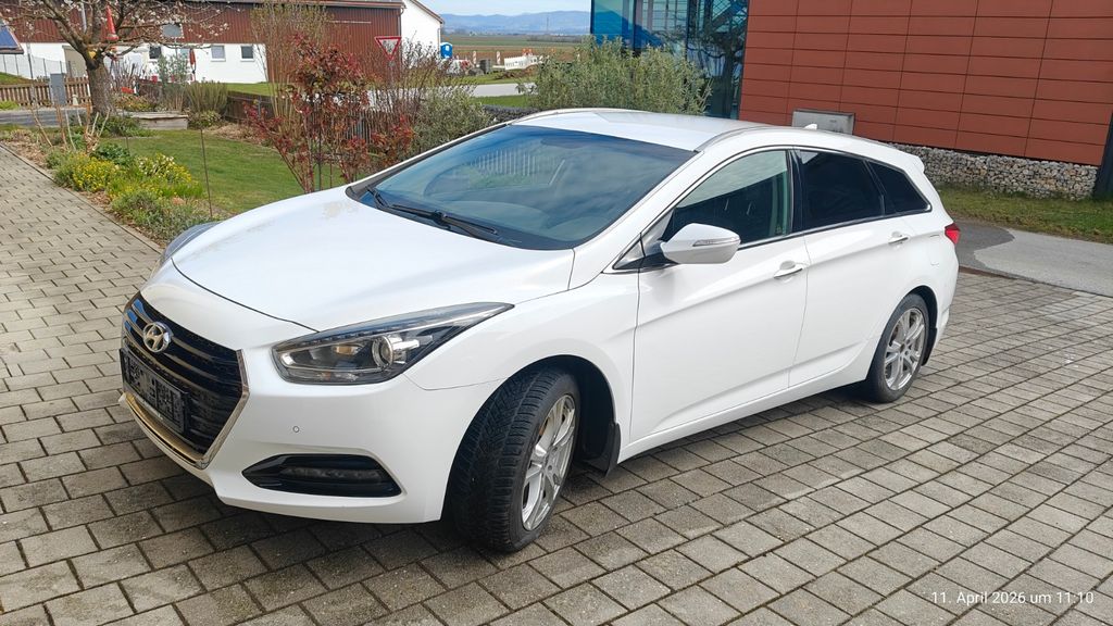 Hyundai i40 146.000 km 8.000 &euro; Osterhofen 94486