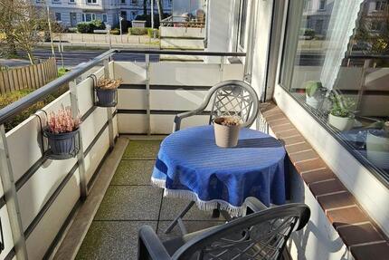 Ohne Provision: 2,5 Zimmer Eigentumswohnung mit EBK und 2 Balkons