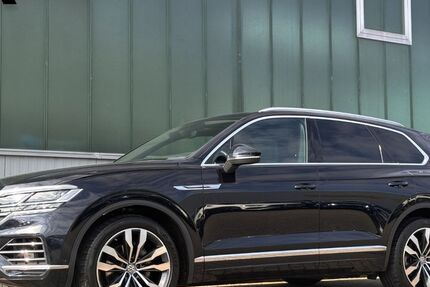 VW Touareg 232.676 km 28.917 &euro; Viersen 41748