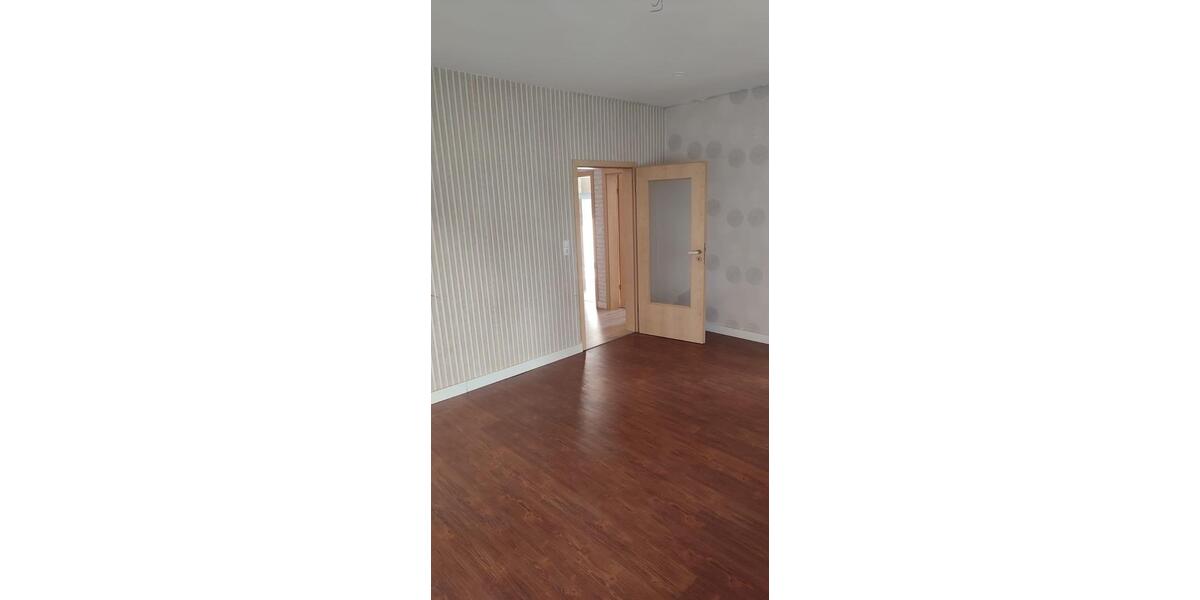 Etagenwohnung Löningen - 3 Zimmer, 85 m&sup2;, 700&euro; | Angebot:26675295