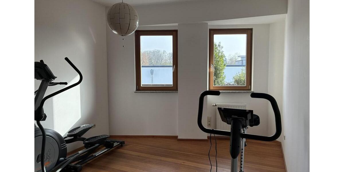 Einfamilienhaus Groß-Umstadt Umstadt - 9 Zimmer, 220 m&sup2;, 3.000&euro; | Angebot:25415646