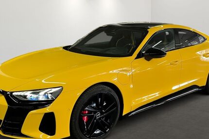 Audi RS e-tron GT 15.000 km 112.800 € Kaiserslautern 67663