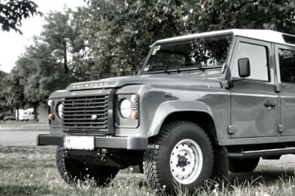 Land Rover Defender 29.750 km 64.000 &euro; München 80335