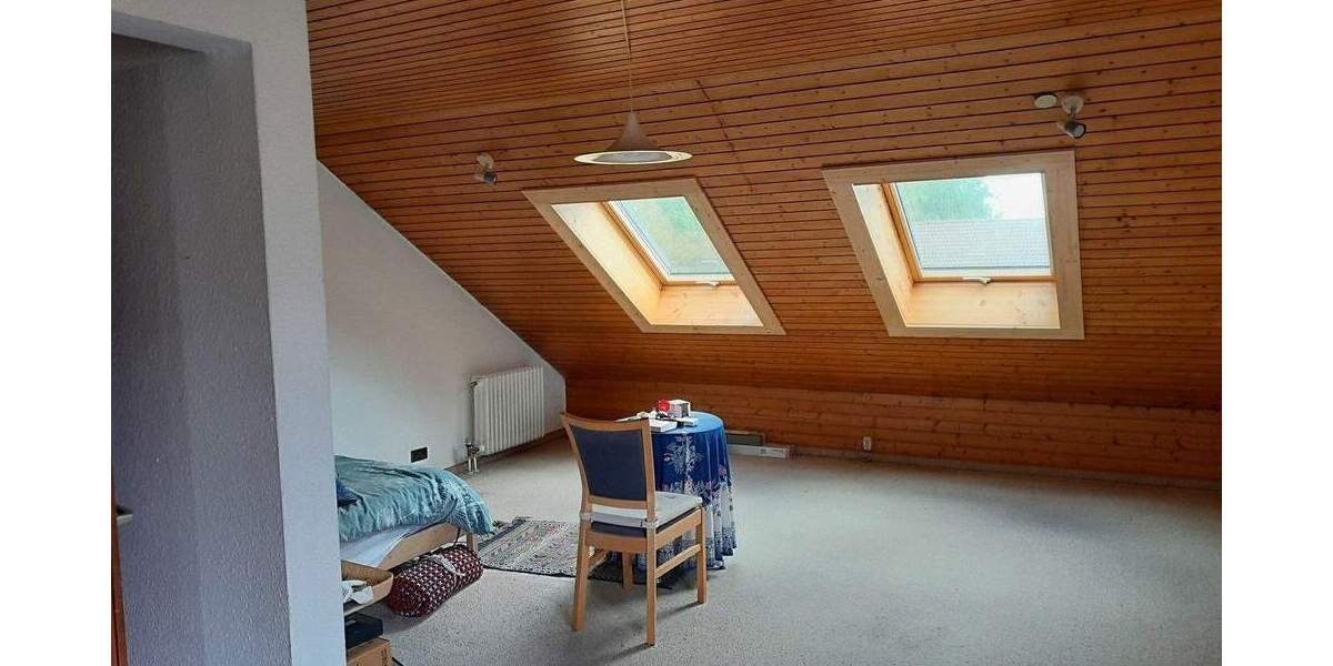 Reihenendhaus Stuttgart Möhringen - 8 Zimmer, 200 m&sup2;, 900.000&euro; | Angebot:24724347