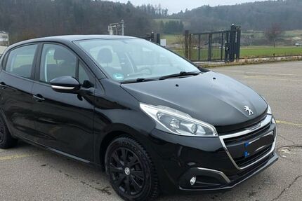Peugeot 208 94.250 km 6.300 &euro; Erzingen 79771
