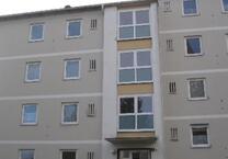 Ihre Zukunft - Ihre Wohnung: Renovierte 4-Zimmer-Wohnung mit Balkon