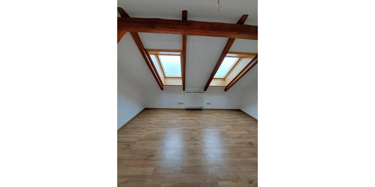 Dachgeschoßwohnung Großröhrsdorf - 3 Zimmer, 66 m&sup2;, 509&euro; | Angebot:25352422