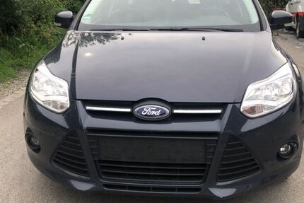 Ford Focus 115.826 km 5.700 € Ofterdingen 72131